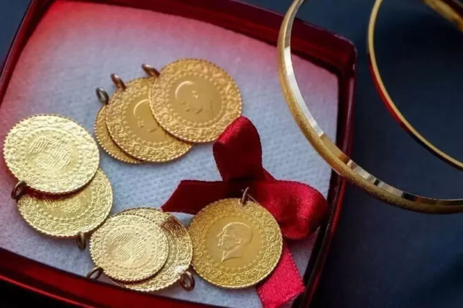 altinda-bir-rekor-daha-grami-6-bin-tl-ye-kosuyor-19152298_7812_amp_result